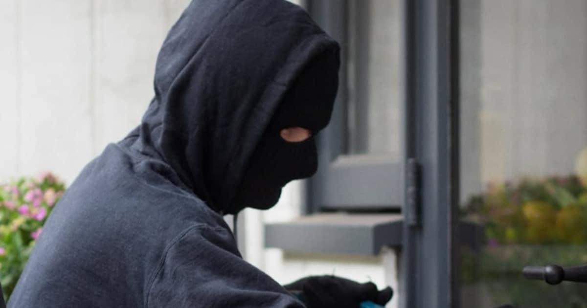 Inbraak bij juwelier in Reusel: politie zoekt vier verdachten