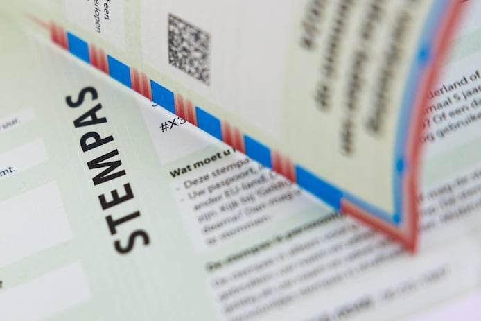 De stemmentellers gaan de stemmen op lijstniveau tellen.