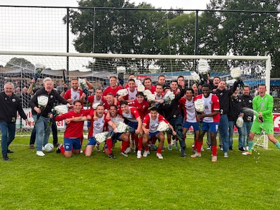 Dit zijn de uitslagen, doelpuntenmakers en wedstrijdverslagen van de play-offs op zaterdag